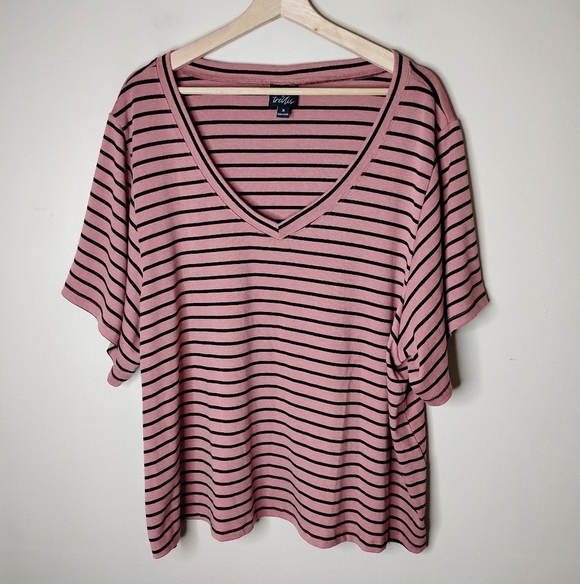 Oak & Trellis Striped V-Neck Boxy Tee | Pink/Black | Plus 2X - Picture 2 of 7